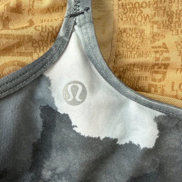 Lululemon Power Y Gray Abstract Tank Top.  Yoga, Built in Bra.  Size women's 10 - Picture 2 of 10